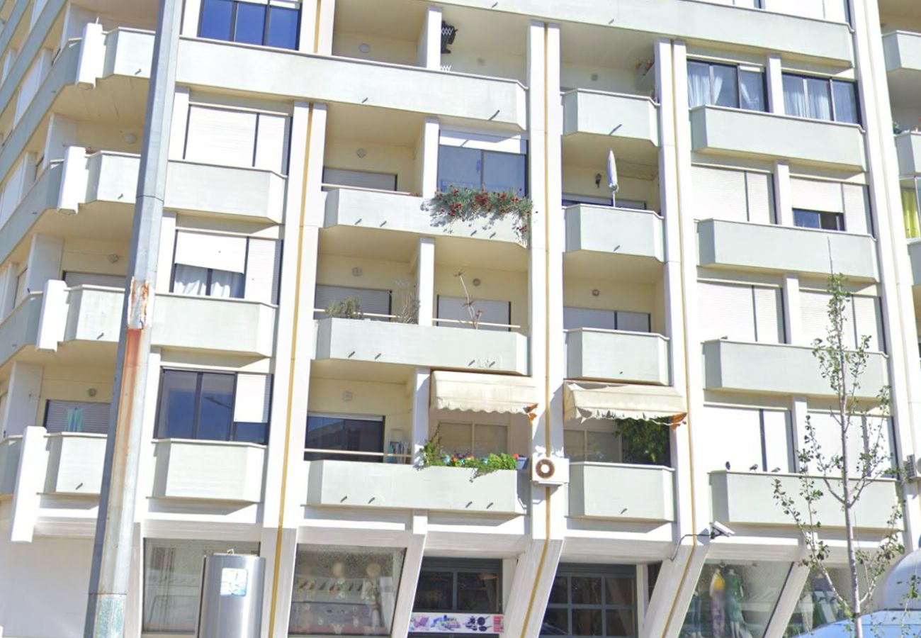 Apartamento em Costa de Caparica - 2Room Cozy Apartment Center Caparica