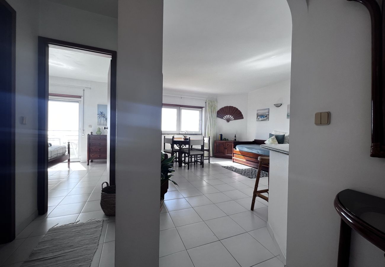 Ferienwohnung in Costa de Caparica - Horizonte Infinito Apartamento à Beira-Mar com vis