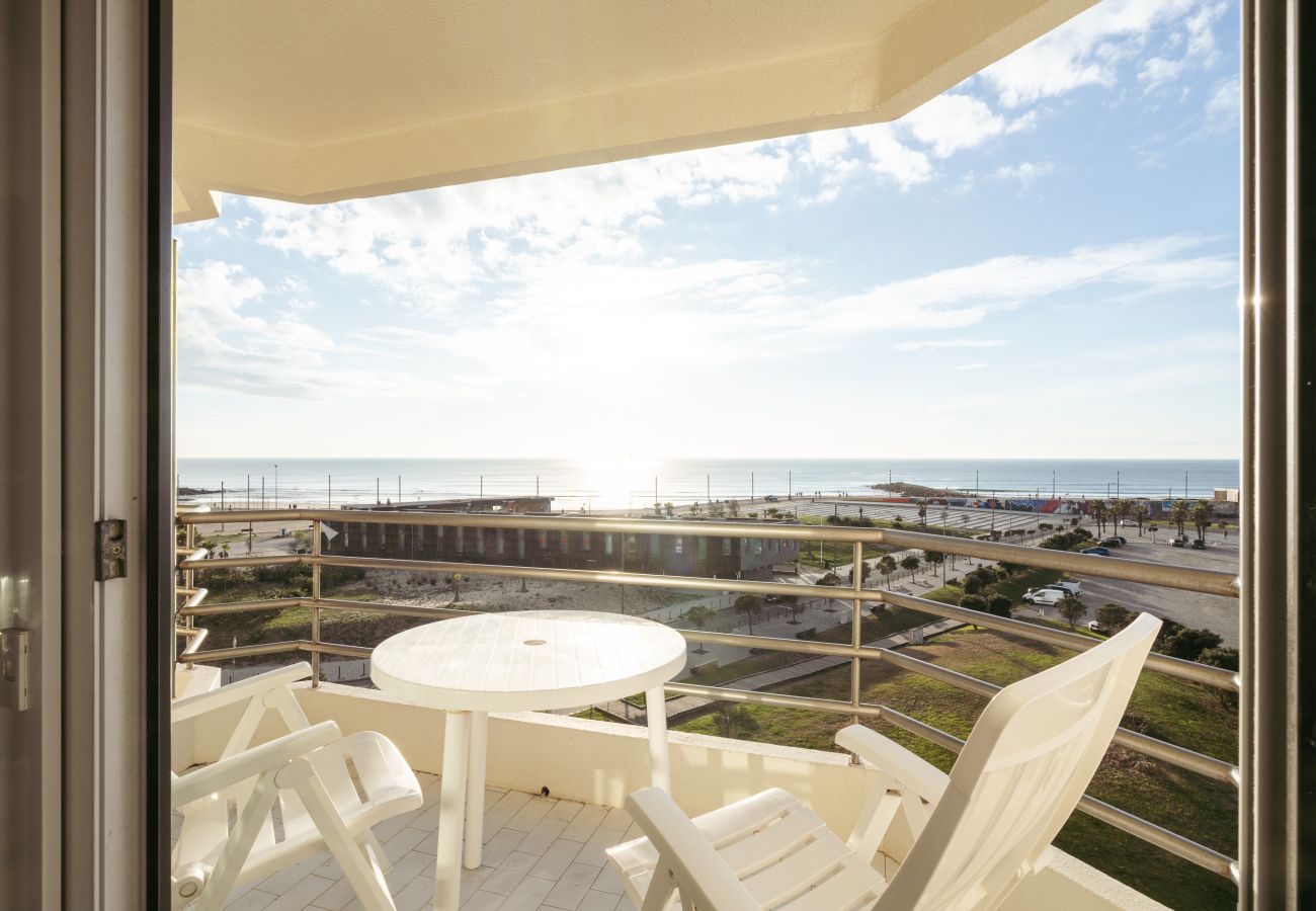 Ferienwohnung in Costa de Caparica - Horizonte Infinito Apartamento à Beira-Mar com vis