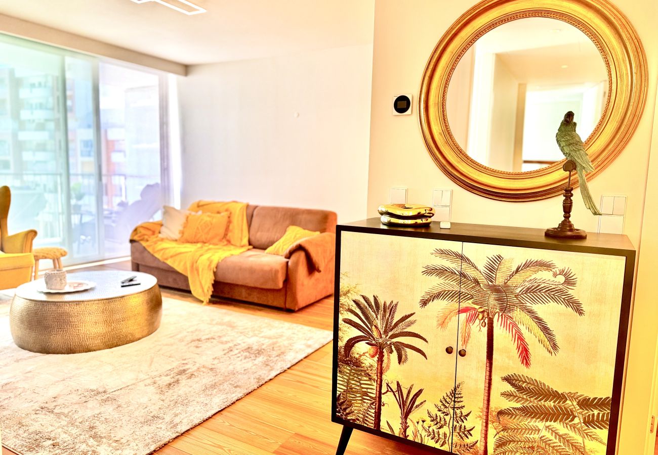 Residenz in Armação de Pêra - Bayline luxury spa and pool apartment