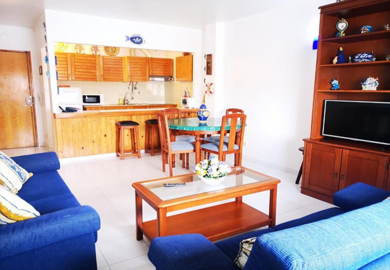 Apartment in Costa de Caparica - 5C · Lisbon - Beach Side - 15 minutes to Lisbon ce