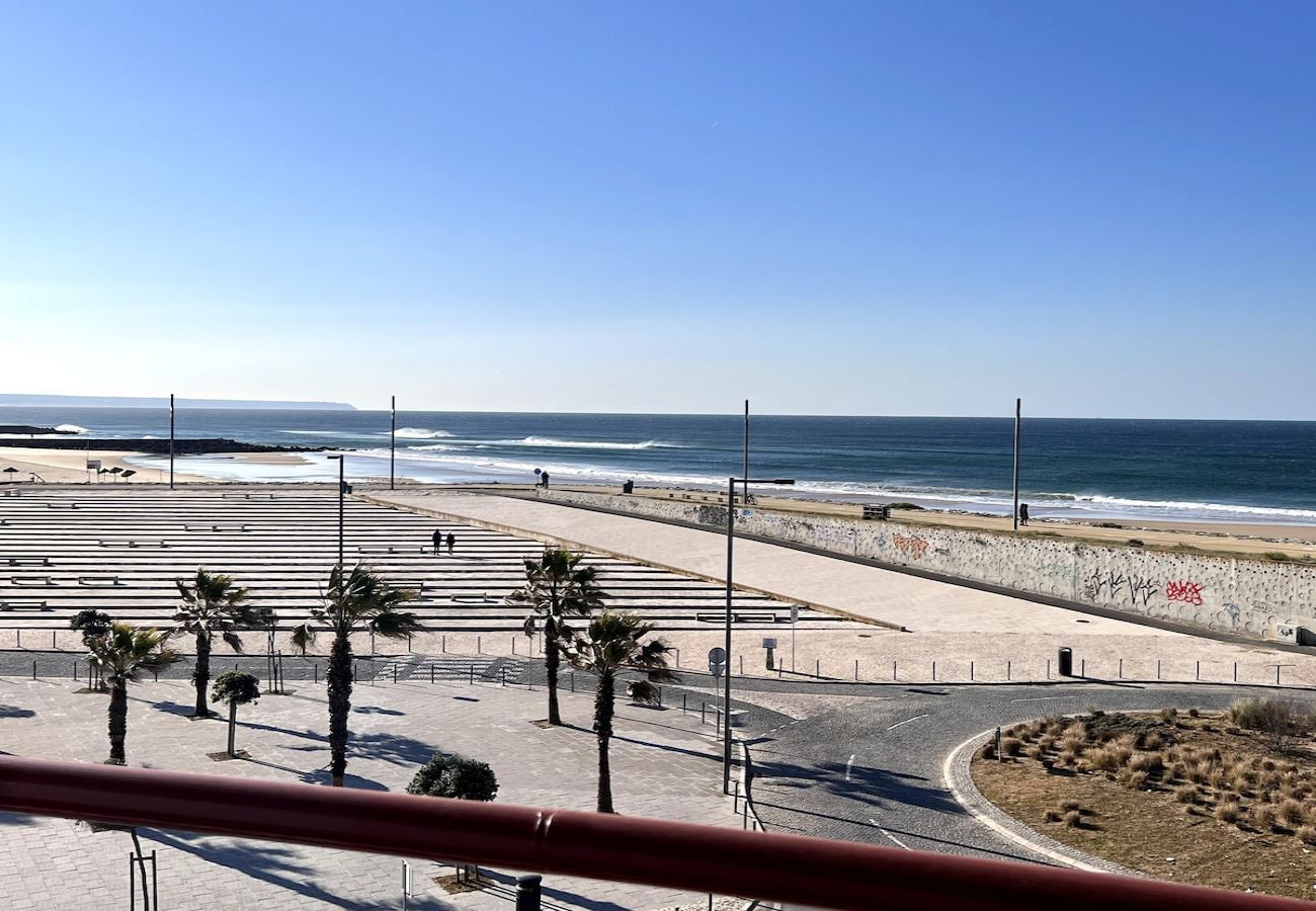 Apartment in Costa de Caparica - O mar na frente d"lux Caparica