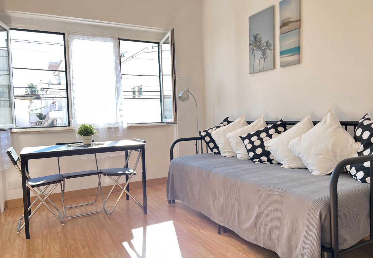 Apartment in Costa de Caparica - Suite 1 Frte · Charming private Studio XL Caparica