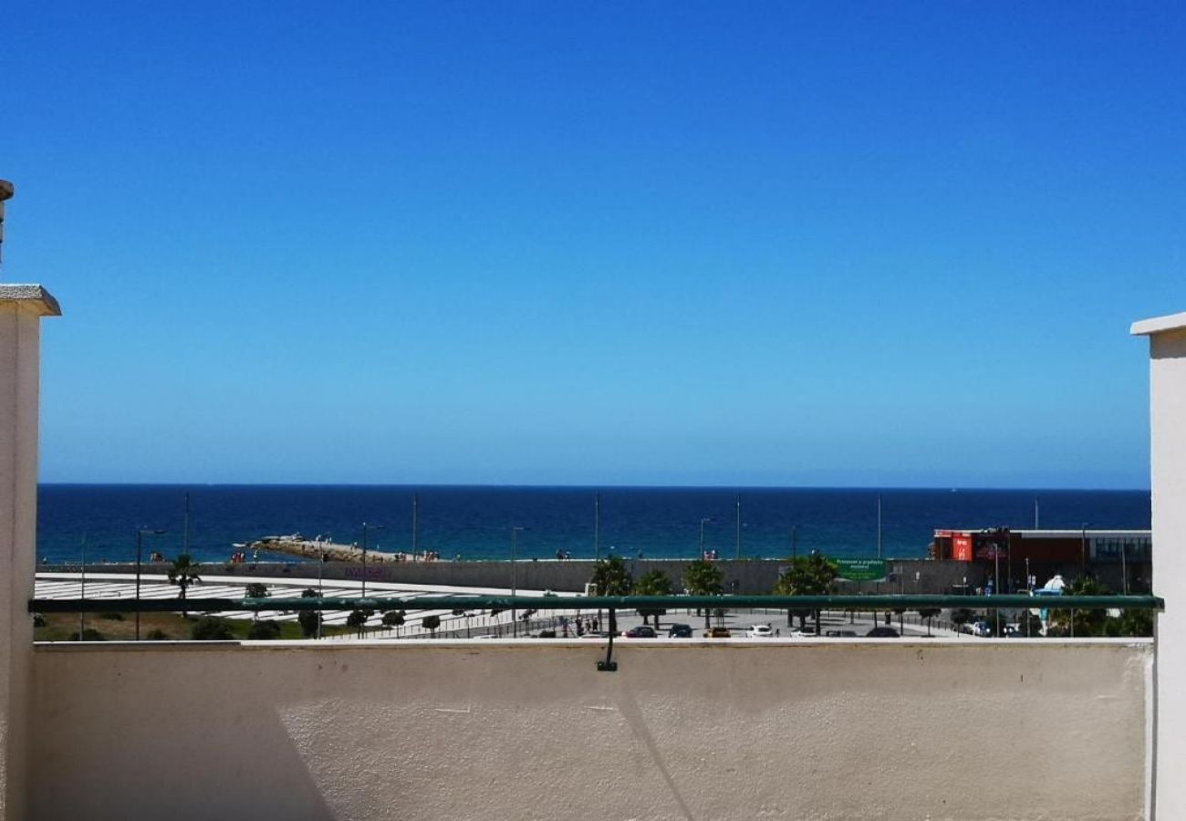 Apartment in Costa de Caparica - 2ºF COSTA AZUL · CaparicaT2 com vista mar, ideal p